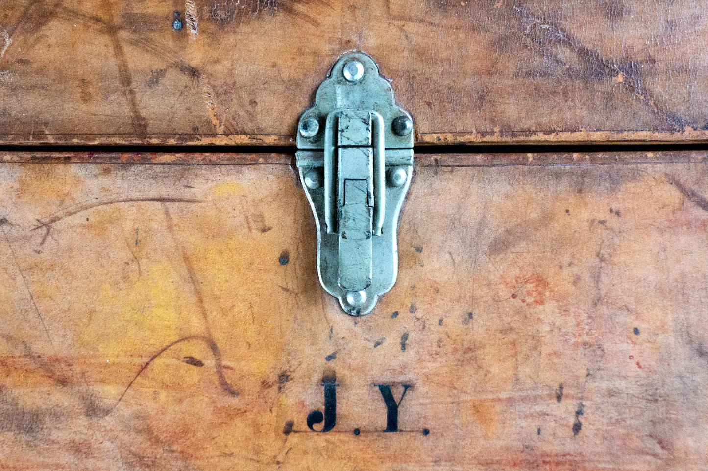 'We'll Meet Again' (travel case)